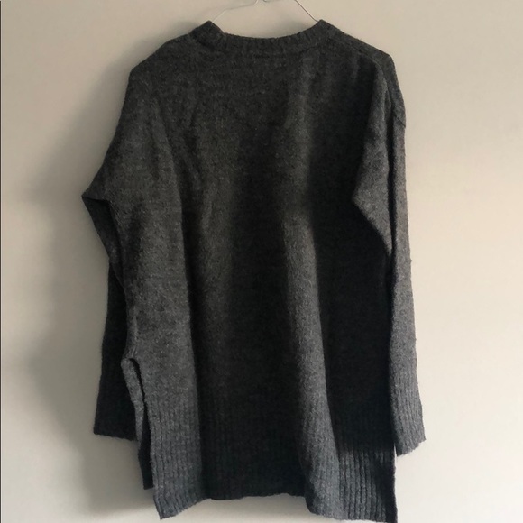 H&M Grey sweater - Picture 2 of 3